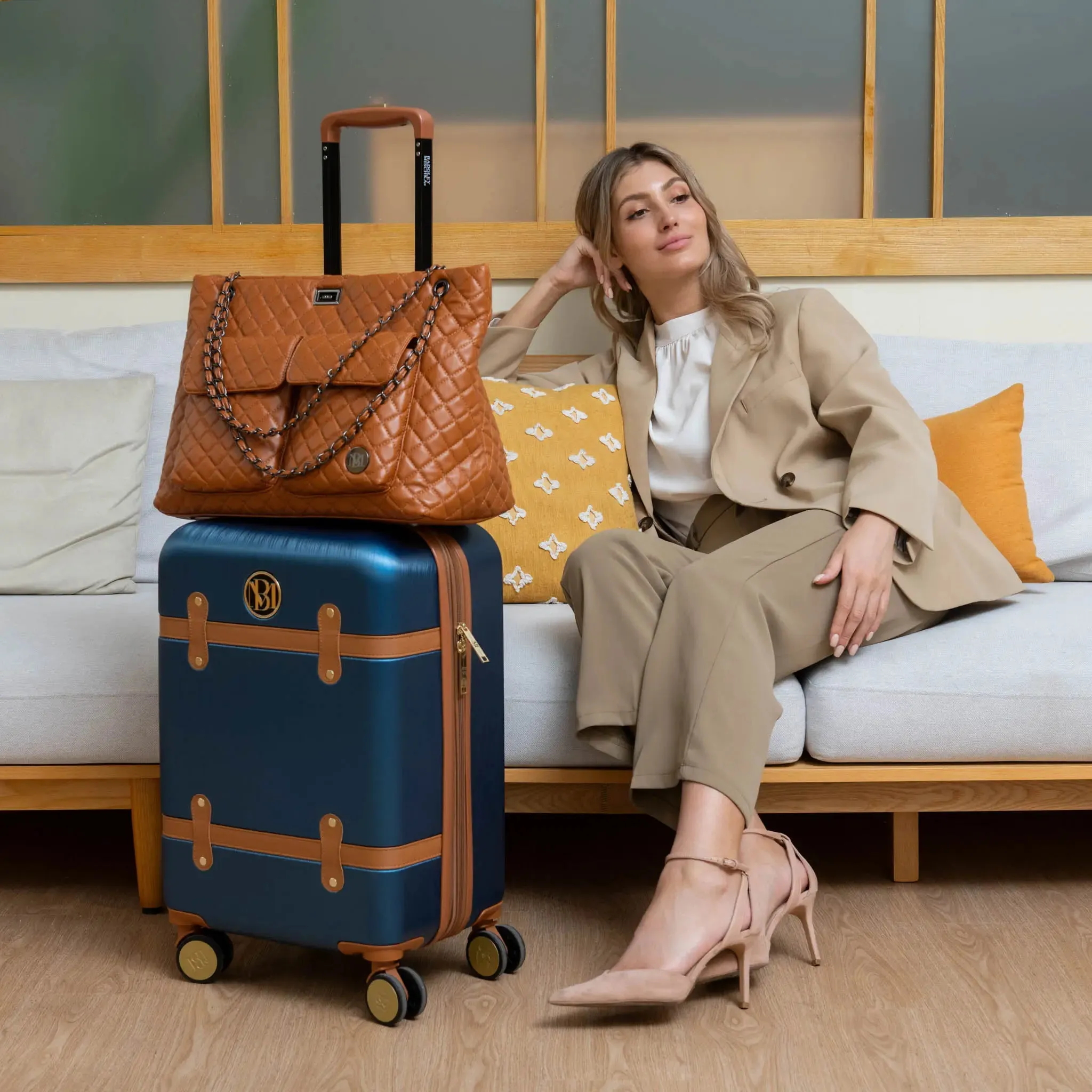Grace 3 Piece Expandable Retro Luggage Set - Image 11
